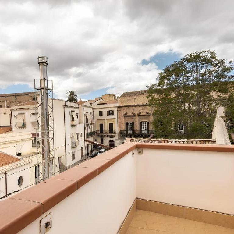 Historical Penthause Ballarò with view - Appartamento con 3 Camere da Letto - 3