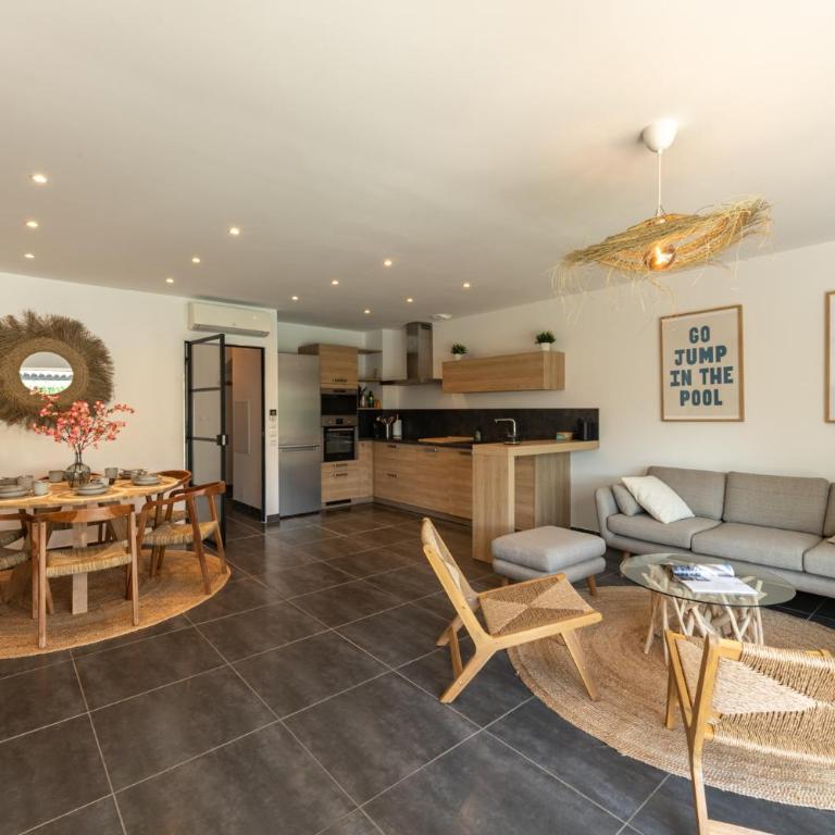 La Piscine - Maison de vacances dans Le Golfe de Saint Tropez - 6 personnes - Ferienhaus mit 3 Schlafzimmern - 11
