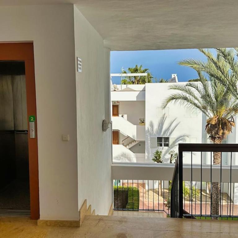 Ático Dúplex con vistas al Mar - Apartamento de 2 dormitorios - 30