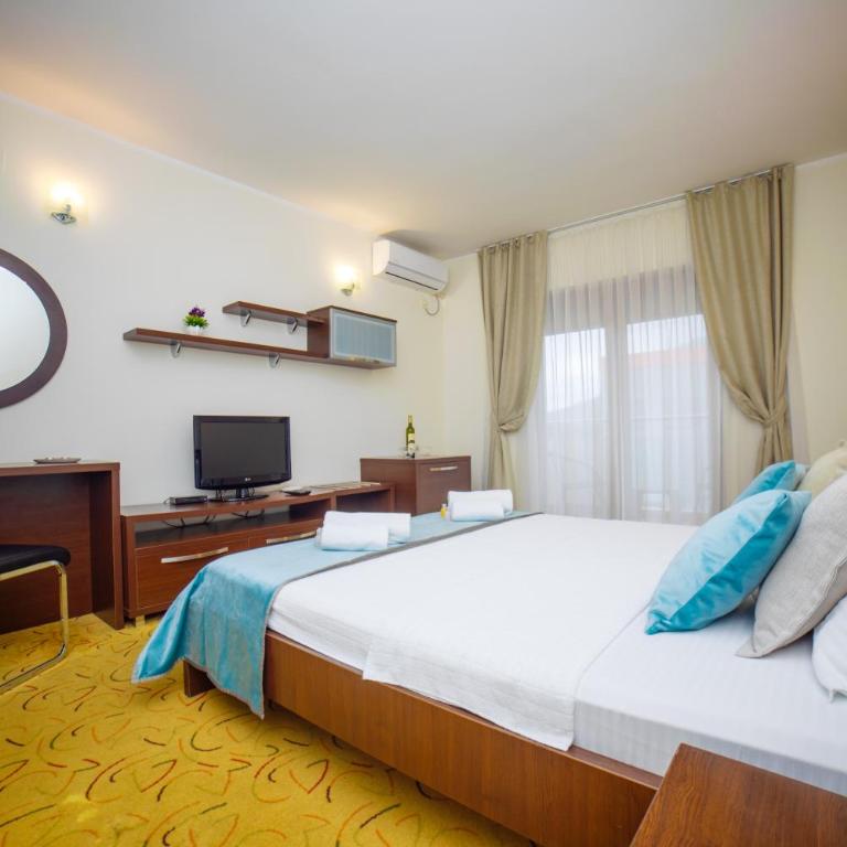 Hotel Odissey Jaz - Standardna Dvokrevetna Soba sa Bračnim Krevetom - 1