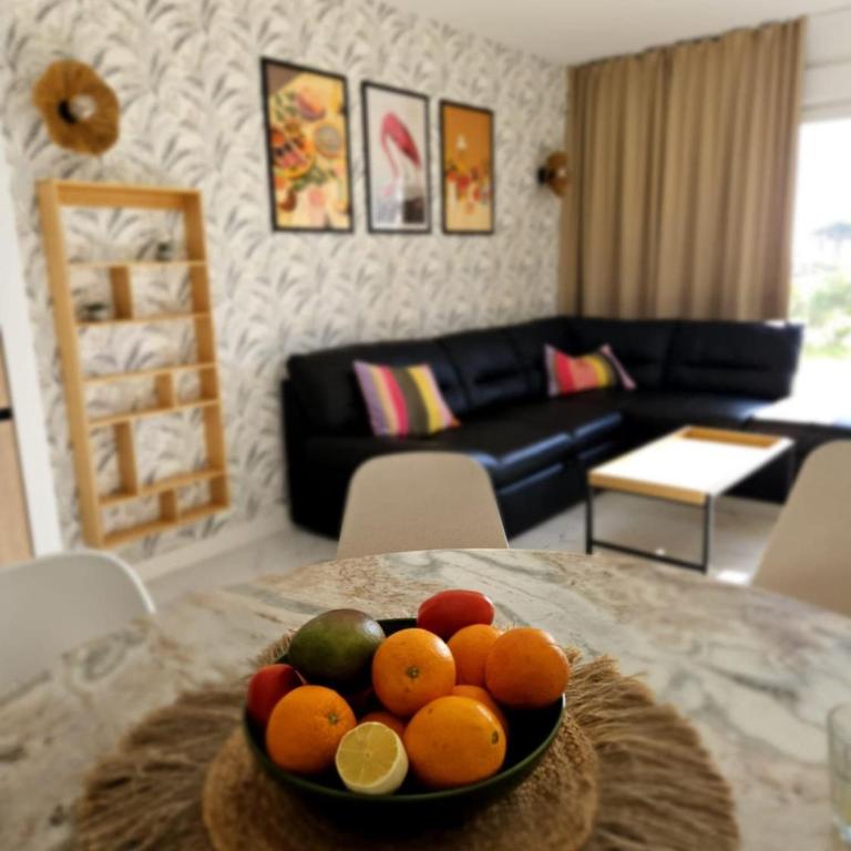 Posidonia Apartment, ground floor with garden,3 swimming pools, jacuzzi,parking space - Two-Bedroom Apartment - 5