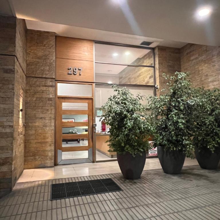 Cómodo y céntrico departamento de 3 dormitorios y 2 baños - Apartamento de 3 dormitorios - 2