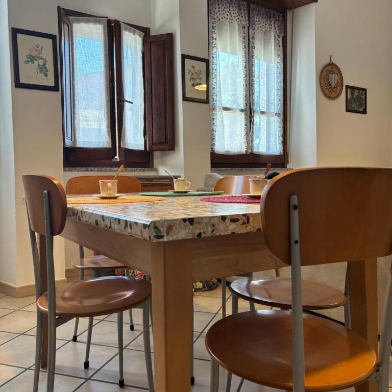 Bright Port View Apartment- Secondary Entrance Free Parking - Appartamento con 2 Camere da Letto - 11
