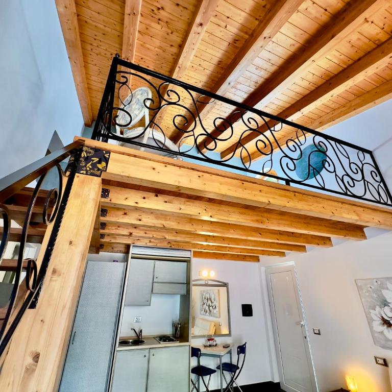 Cinqueterre Residence - Suite mit Terrasse - 8