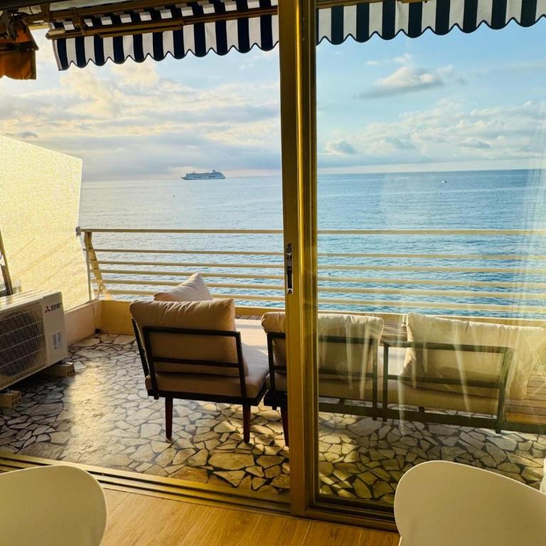 Casa Sud Menton Superbe front mer, appartement rénové, parking & climatisation - Studio mit Meerblick - 58