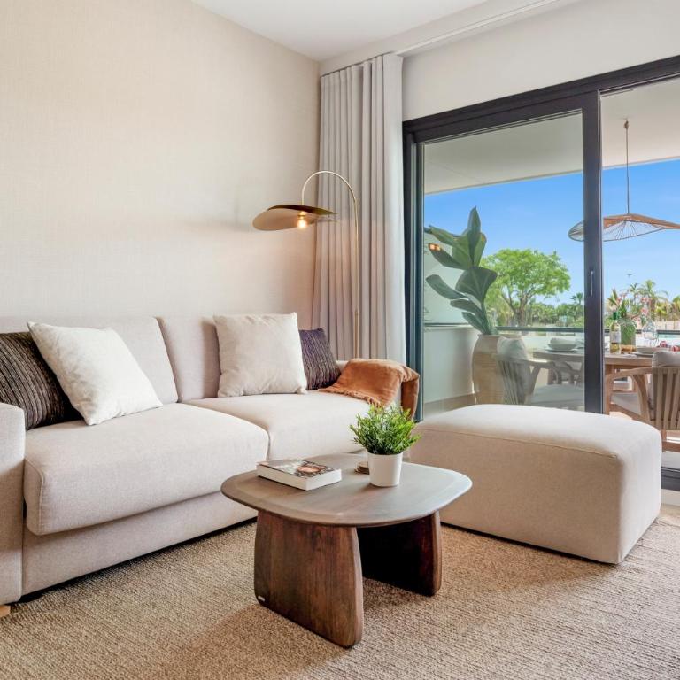 Lujo Apartments Estepona - One-Bedroom Apartment with Garden View - 7