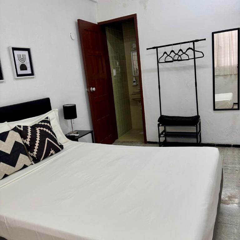 Mona Lisa - One-Bedroom Apartment - 17