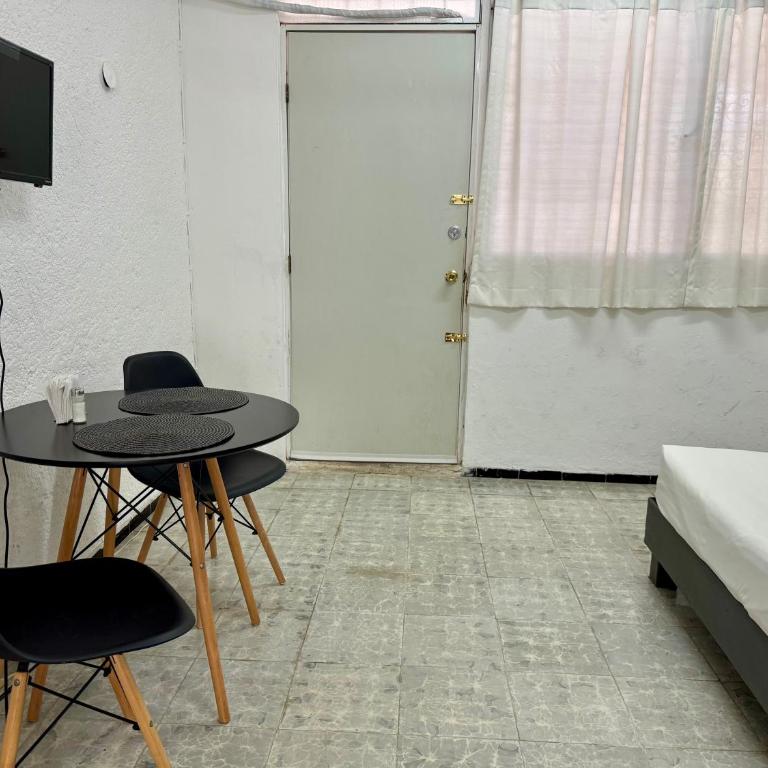 Mona Lisa - One-Bedroom Apartment - 18