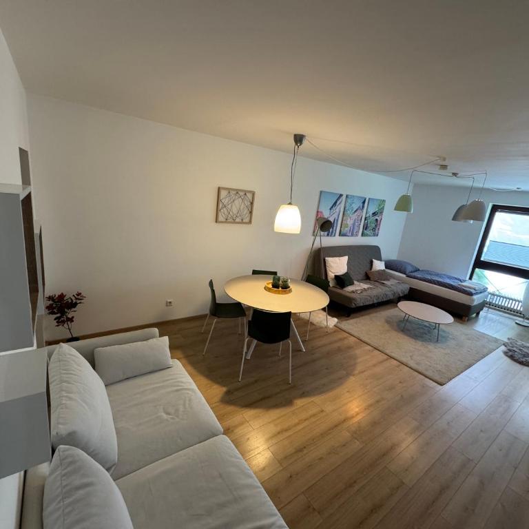 Altstadtoase an der Marientormauer - 2-Zimmer-Apartment - 4