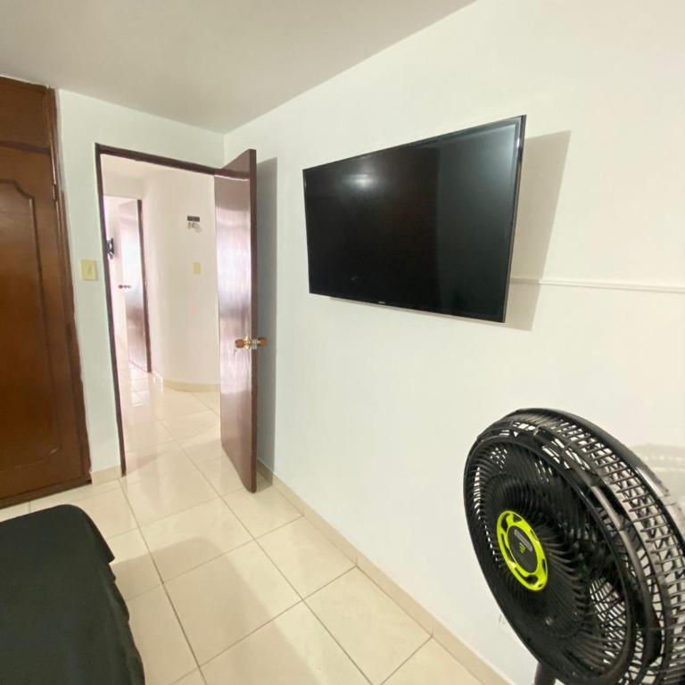 Hermoso apartamento cerca al Poblado - Apartamento de 2 dormitorios - 10