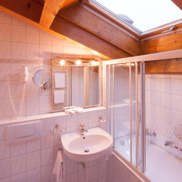 Hotel Cheminee - Superior Doppelzimmer mit Blick auf das Matterhorn - 5