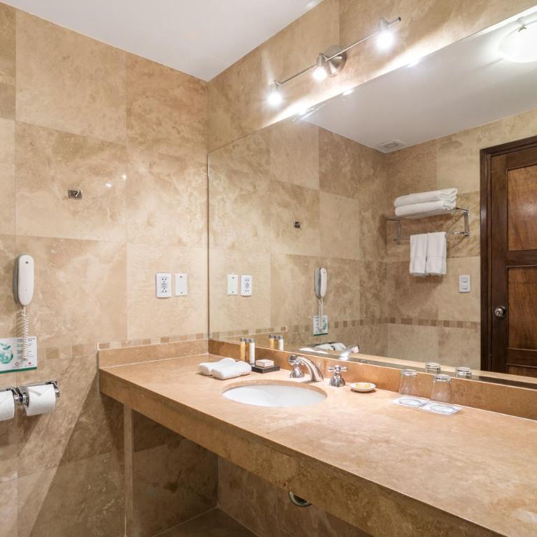 Wyndham Costa del Sol Cusco - Superior Twin Room - 4