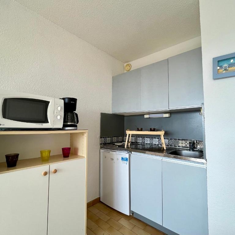 Studio cabine lumineux avec parking privé, face à la plage – Sète - FR-1-338-561 - Studio - 19