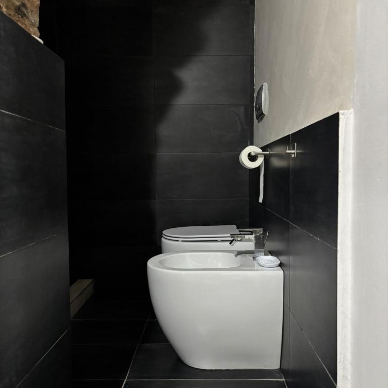 HomeSuite45 - One-Bedroom House - 17