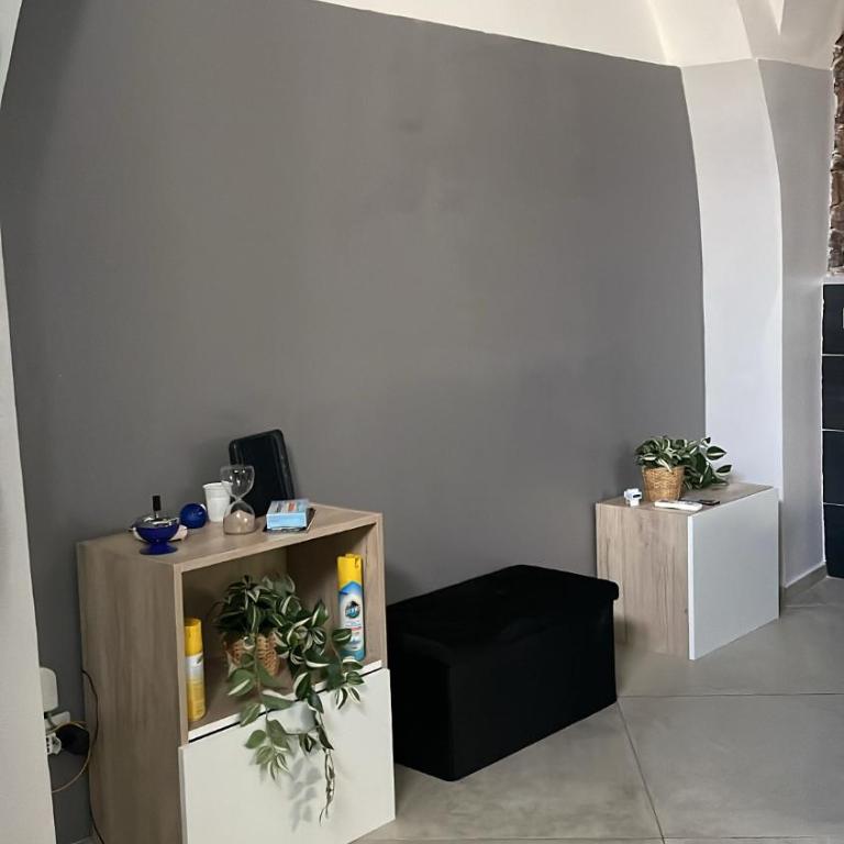 HomeSuite45 - One-Bedroom House - 15