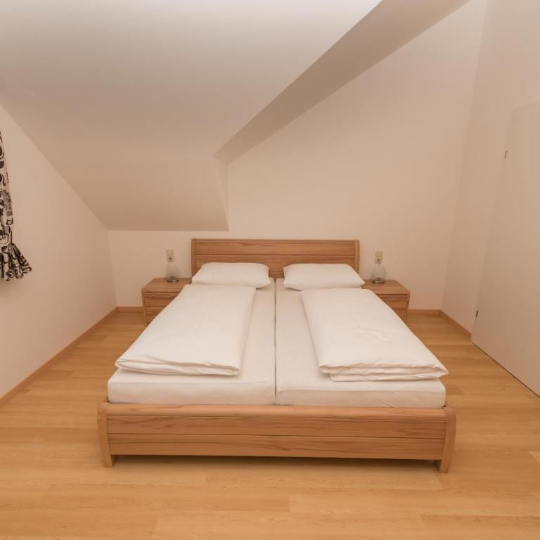 Apartment Angerer Bad Aussee - One-Bedroom Penthouse Apartment with Balcony - 18