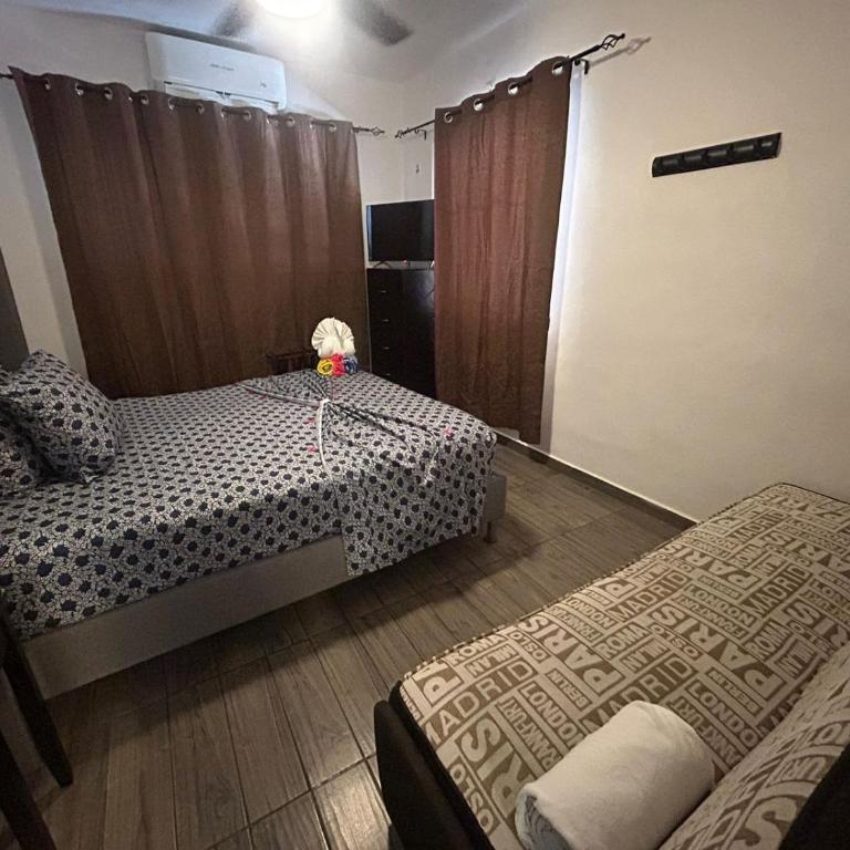 vero beach a unos pasos de la 5av - Two-Bedroom Apartment - 24