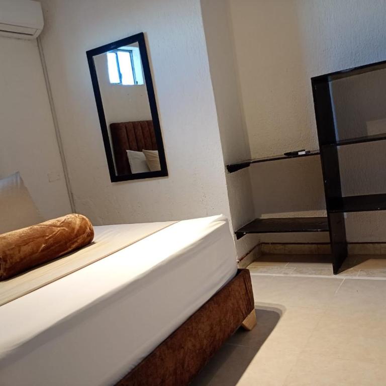 Hotel Aerocafe Pereira - Deluxe Double Room - 17