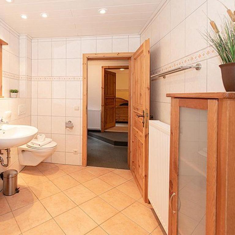 Ferienhaus Untere Gamssteige im Feriendorf Reichenbach UG5 - Haus mit 3 Schlafzimmern - 16