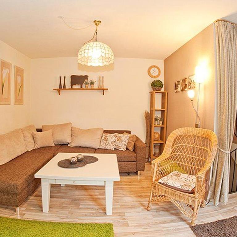 Ferienhaus Untere Gamssteige im Feriendorf Reichenbach UG4 - Three-Bedroom House with Terrace - 11