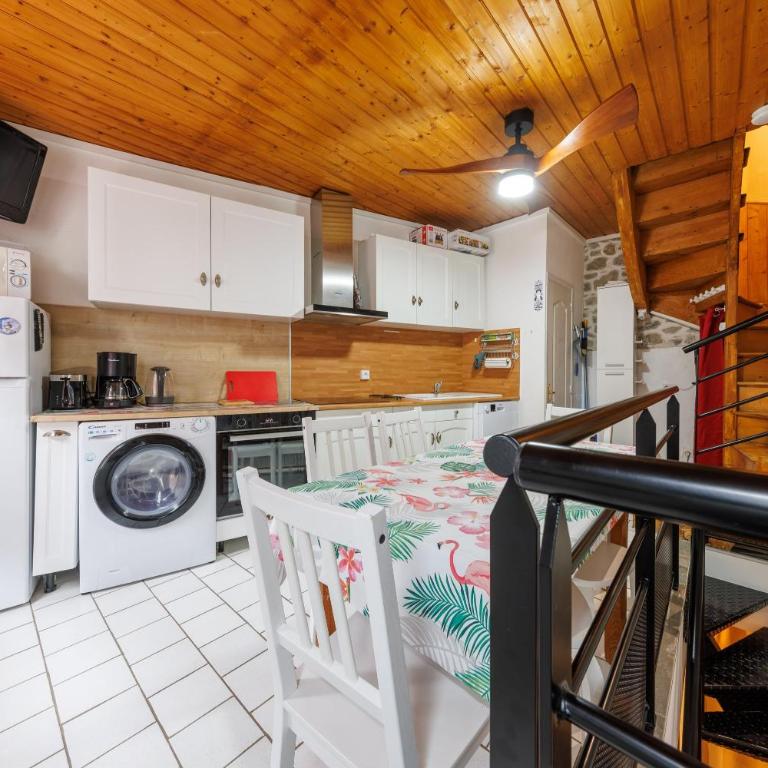 Les Petits Loups - Proche Station de Ski - Three-Bedroom House - 7