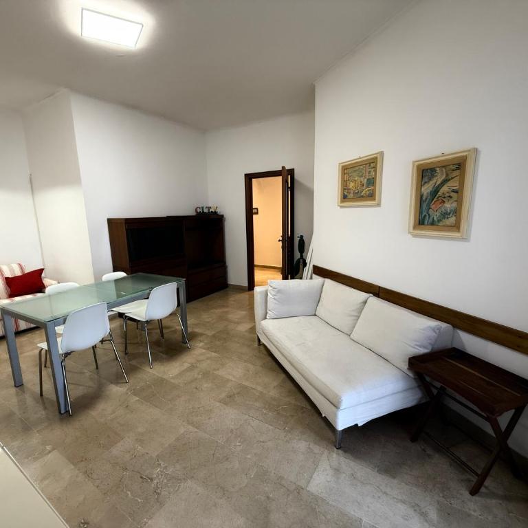 Vicolo Corte - Appartamento con 1 Camera da Letto - 1