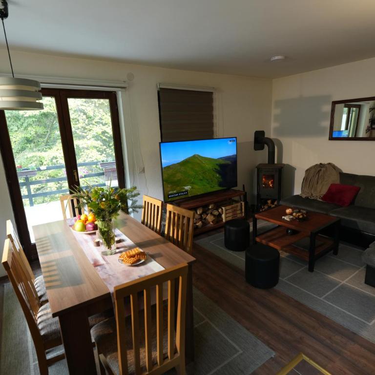 Mladenović Kuća - Four-Bedroom Vacation Home - 13