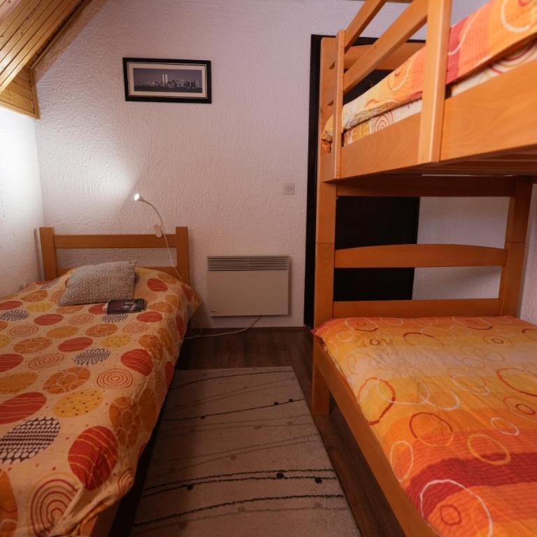 Mladenović Kuća - Four-Bedroom Vacation Home - 36