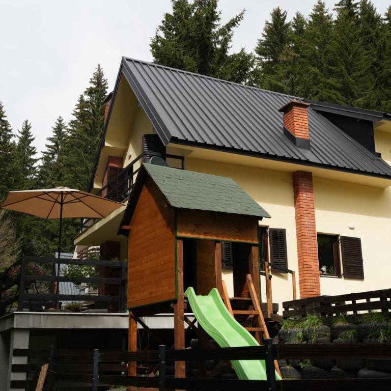 Mladenović Kuća - Four-Bedroom Vacation Home - 1