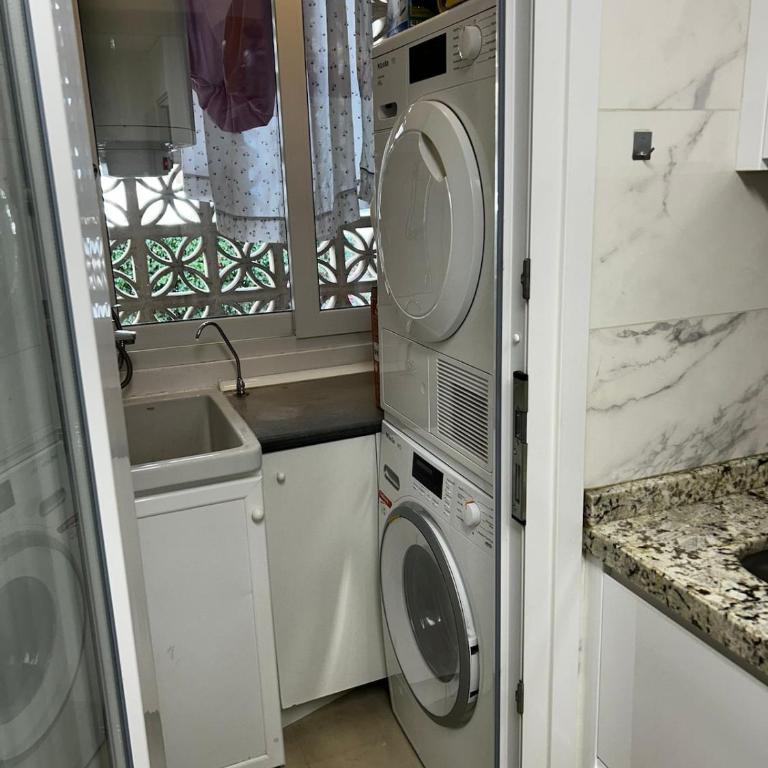 Apartment Marbella 15m to promenade&big terrace - Apartamento de 2 dormitorios - 2