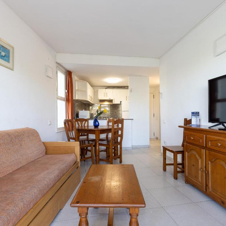 Rentalmar Royal - One-Bedroom Apartment - 6