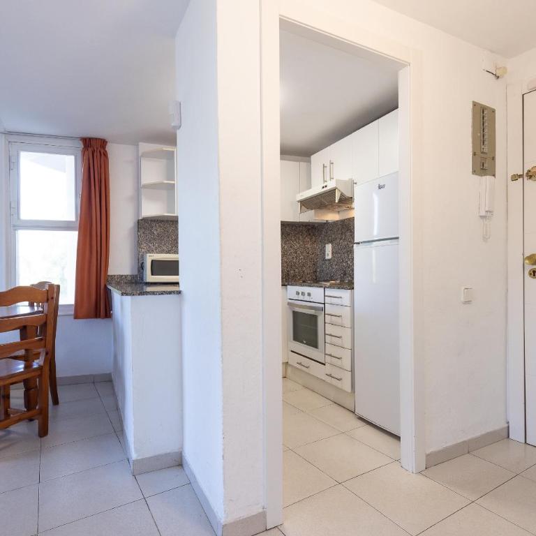 Rentalmar Royal - One-Bedroom Apartment - 15