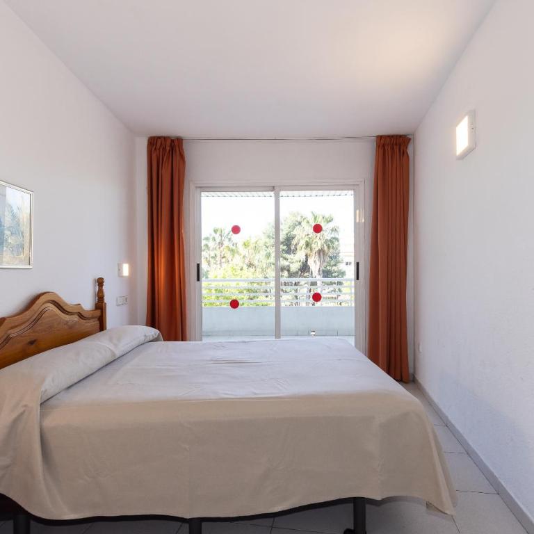 Rentalmar Royal - Two-Bedroom Apartment - 31