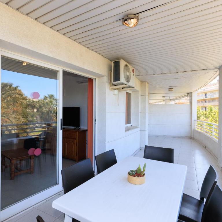 Rentalmar Royal - Two-Bedroom Apartment - 28