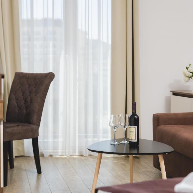 Hotel 219 Budva - Superior Dvokrevetna Soba sa Zasebnim Krevetima - 5