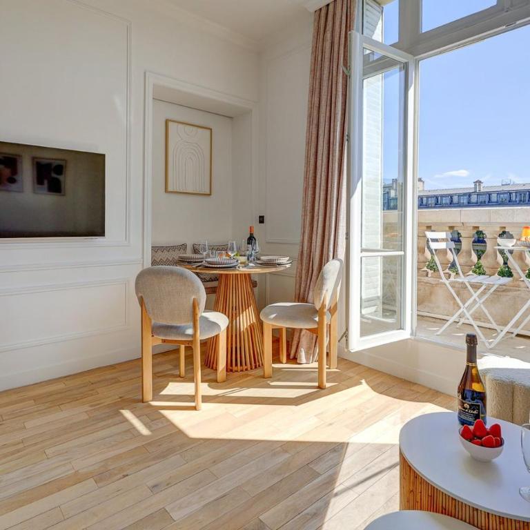 CIA - Luxurious Flat on Champs-Élysées - Apartamento Deluxe de 1 dormitorio con vistas a la ciudad - 12