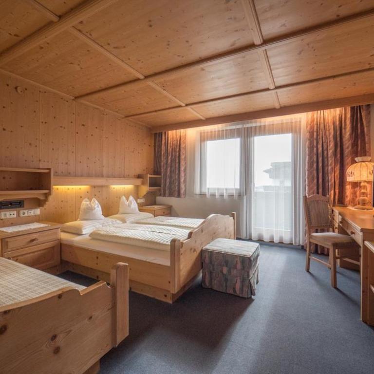 Ferienwohnungen Egger - Apartment mit 1 Schlafzimmer und Balkon - 3