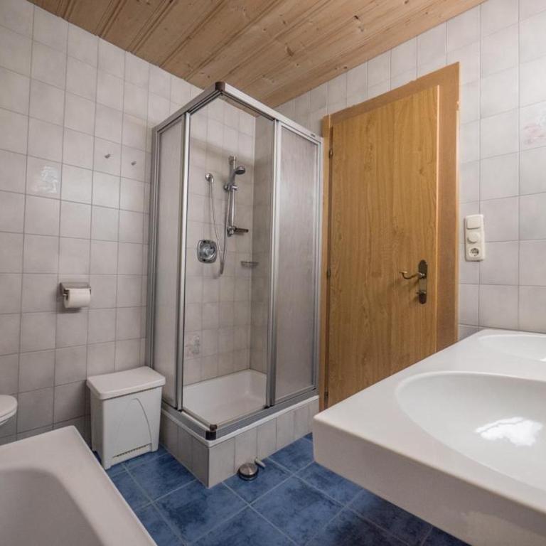 Ferienwohnungen Egger - Apartment mit 1 Schlafzimmer und Balkon - 2