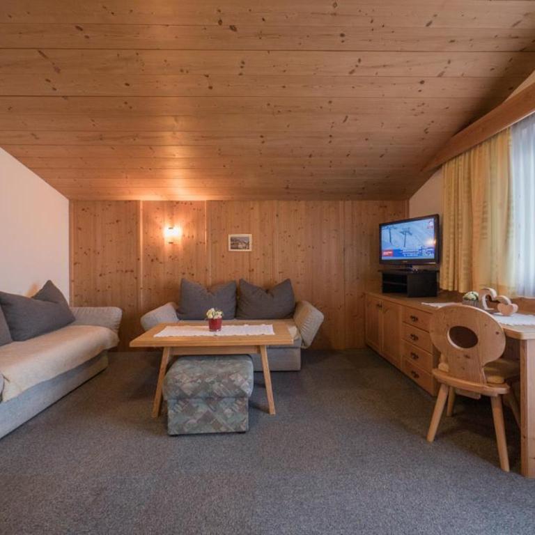 Ferienwohnungen Egger - Apartment mit 2 Schlafzimmern und Dusche - 2
