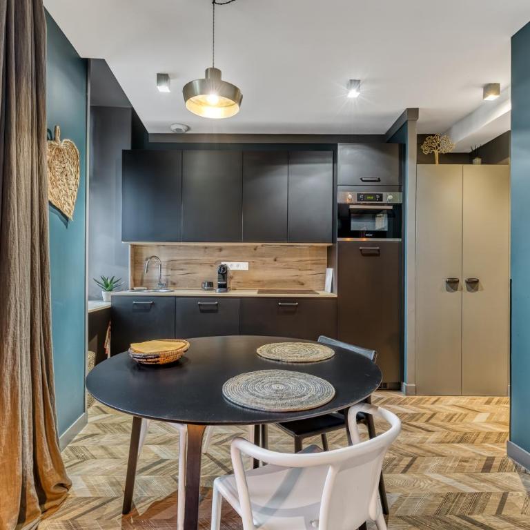 Le Salon - Calme et central - One-Bedroom Apartment - 13