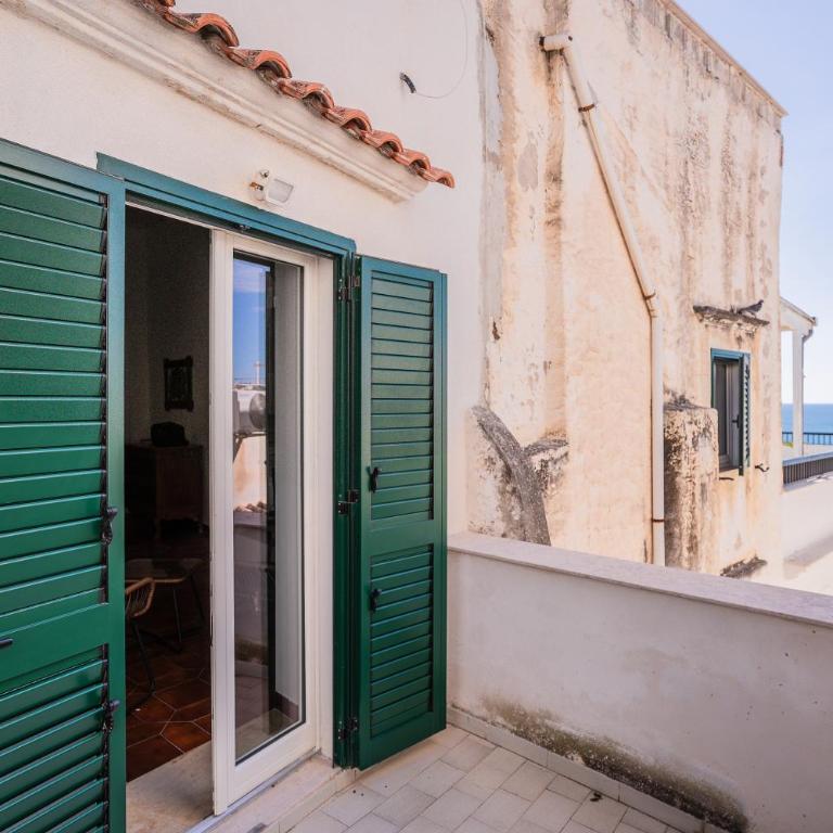 Casa sul Mare by Rentbeat - Appartamento con 3 Camere da Letto - 54