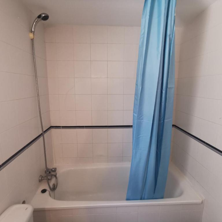 Apartamento encantador cerca de la playa con terraza en Llançà, Sant Carles - ES-89-119 - Apartamento - 17