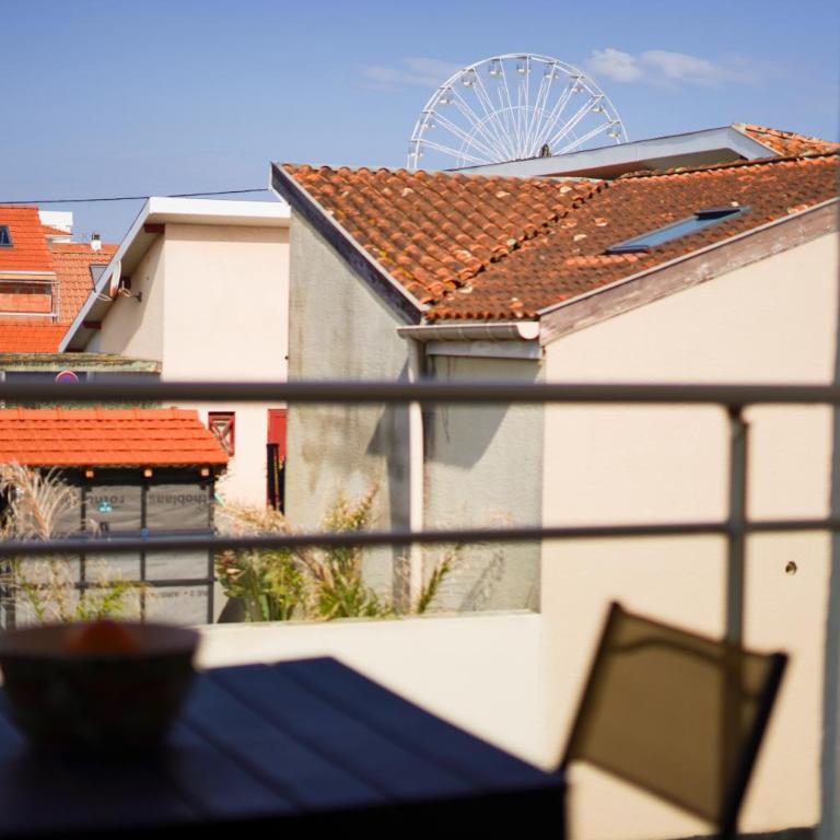 Studio entièrement rénové à deux pas des plages - Studio Apartment - 10