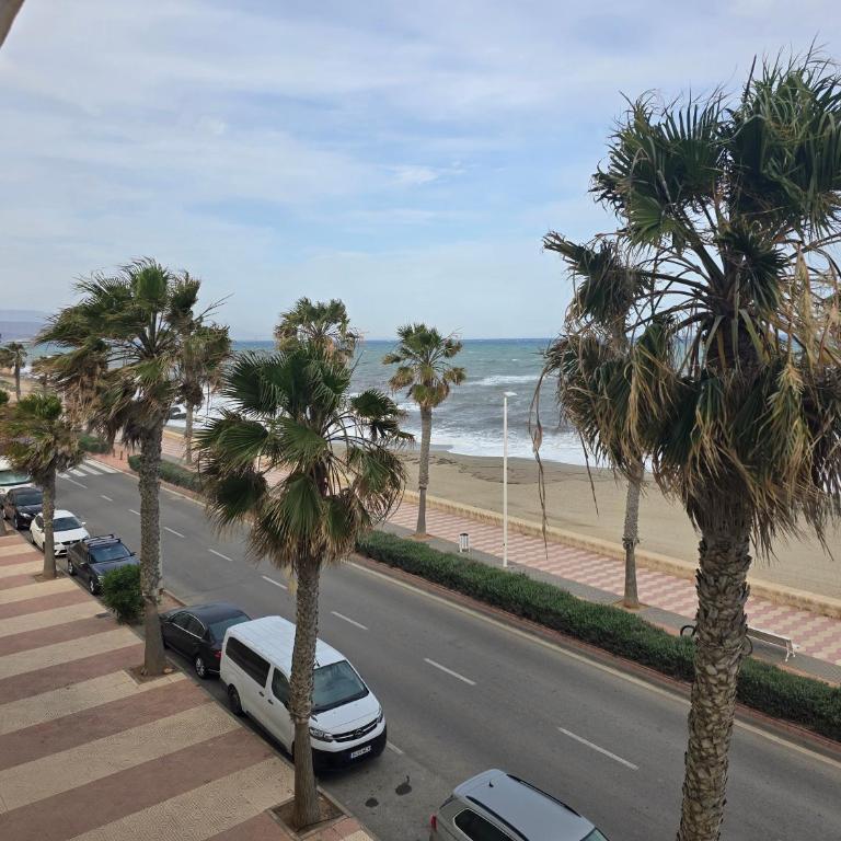 Las Lomas De Roquetas Beach - Two-Bedroom Apartment - 7