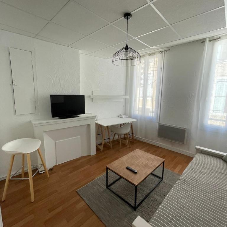 Le Charme Provençal - Centre-ville - Calme - Appartement 1 Chambre - 3