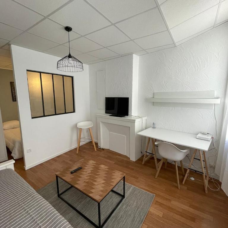 Le Charme Provençal - Centre-ville - Calme - Appartement 1 Chambre - 4