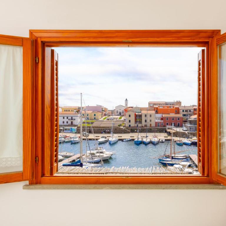 Domo Geniosu - Appartamento con 2 Camere da Letto e Vista Mare - 1