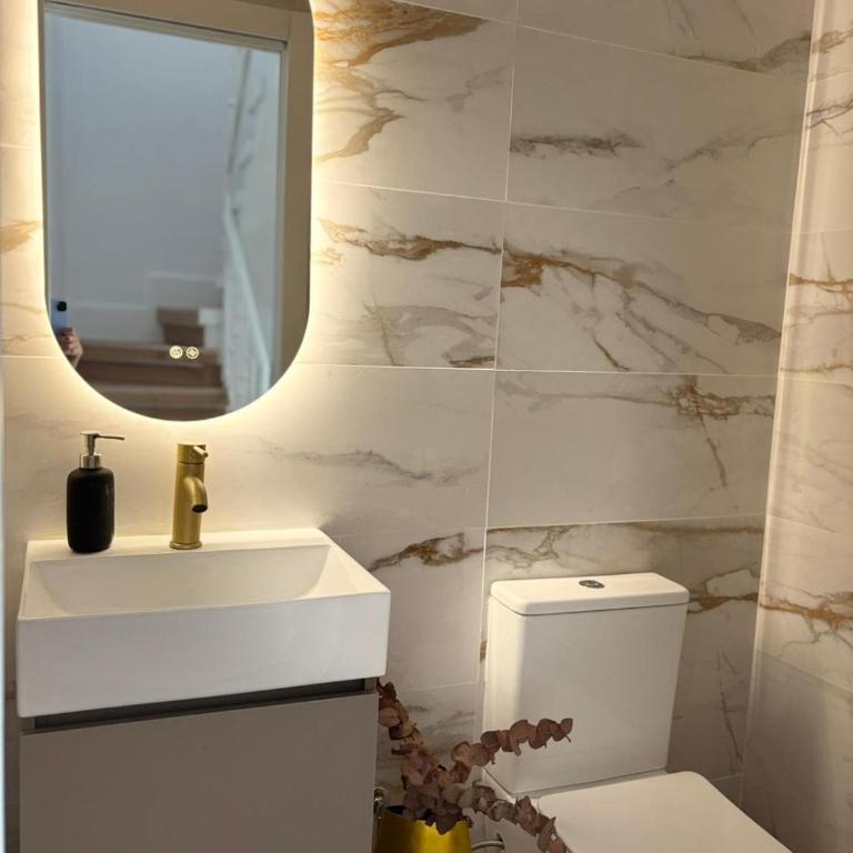E N C A N T I S O L - Encanto y SOL a un paso del MAR con piscina - Three-Bedroom House - 8