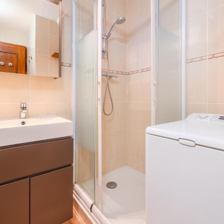 Alpage AGA4 VIEW & MOUNTAIN 4 Pers - Apartment with Balcony - 9