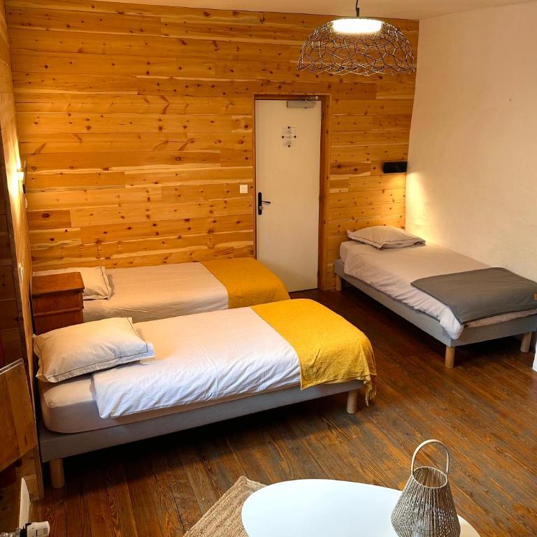 Auberge Le Glacier Bleu - Chambre Quadruple - 5